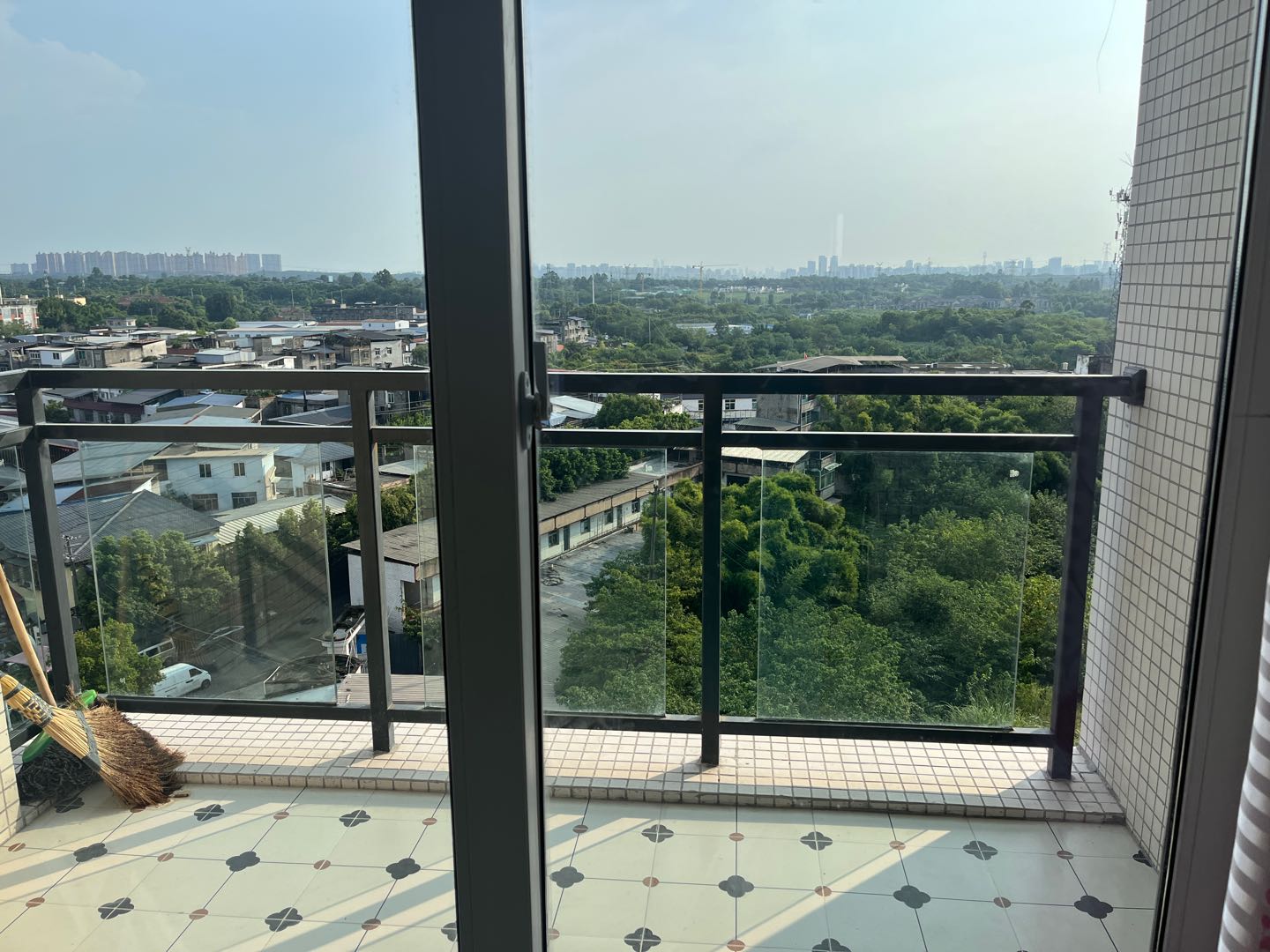 新康家园 随时看房·