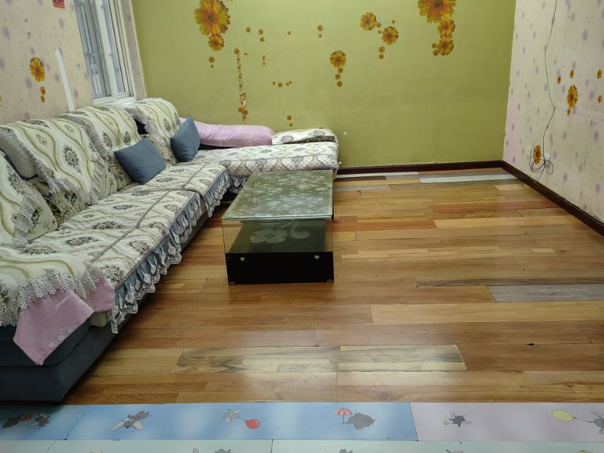 曲景花园 2居室 1100元/月