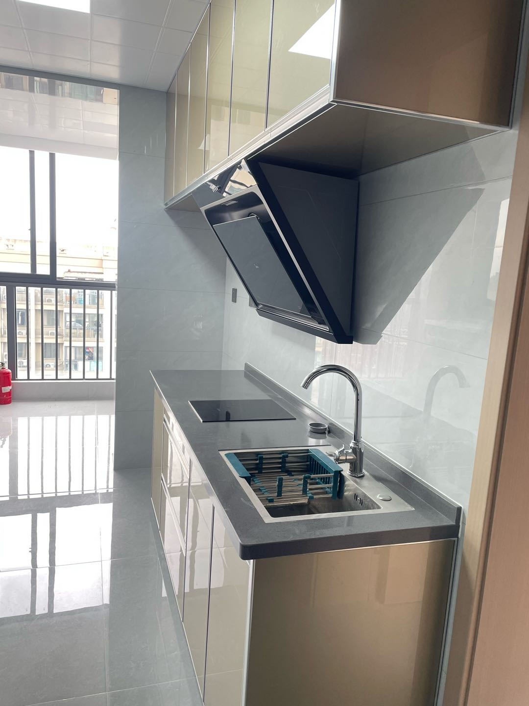 翁梅新苑 随时看房·