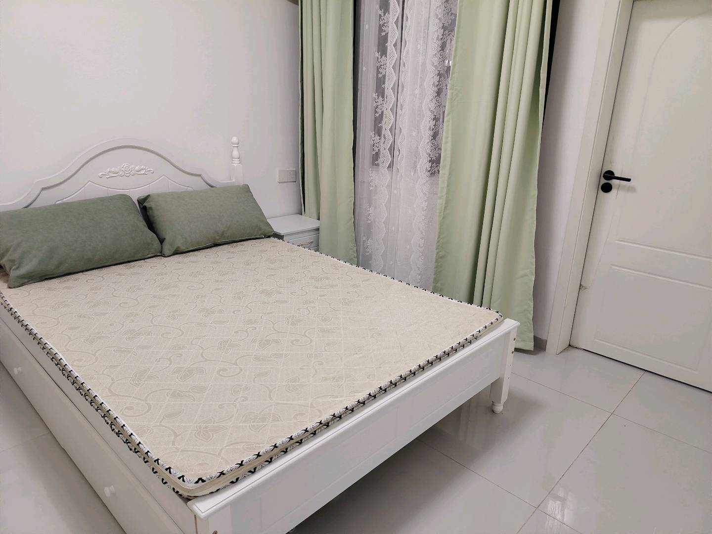 三多路公安局宿舍旁 随时看房·