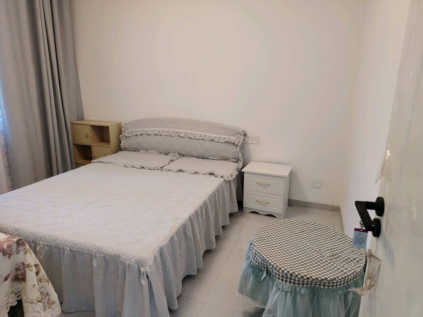 三多路公安局宿舍旁 3居室 2200元/月