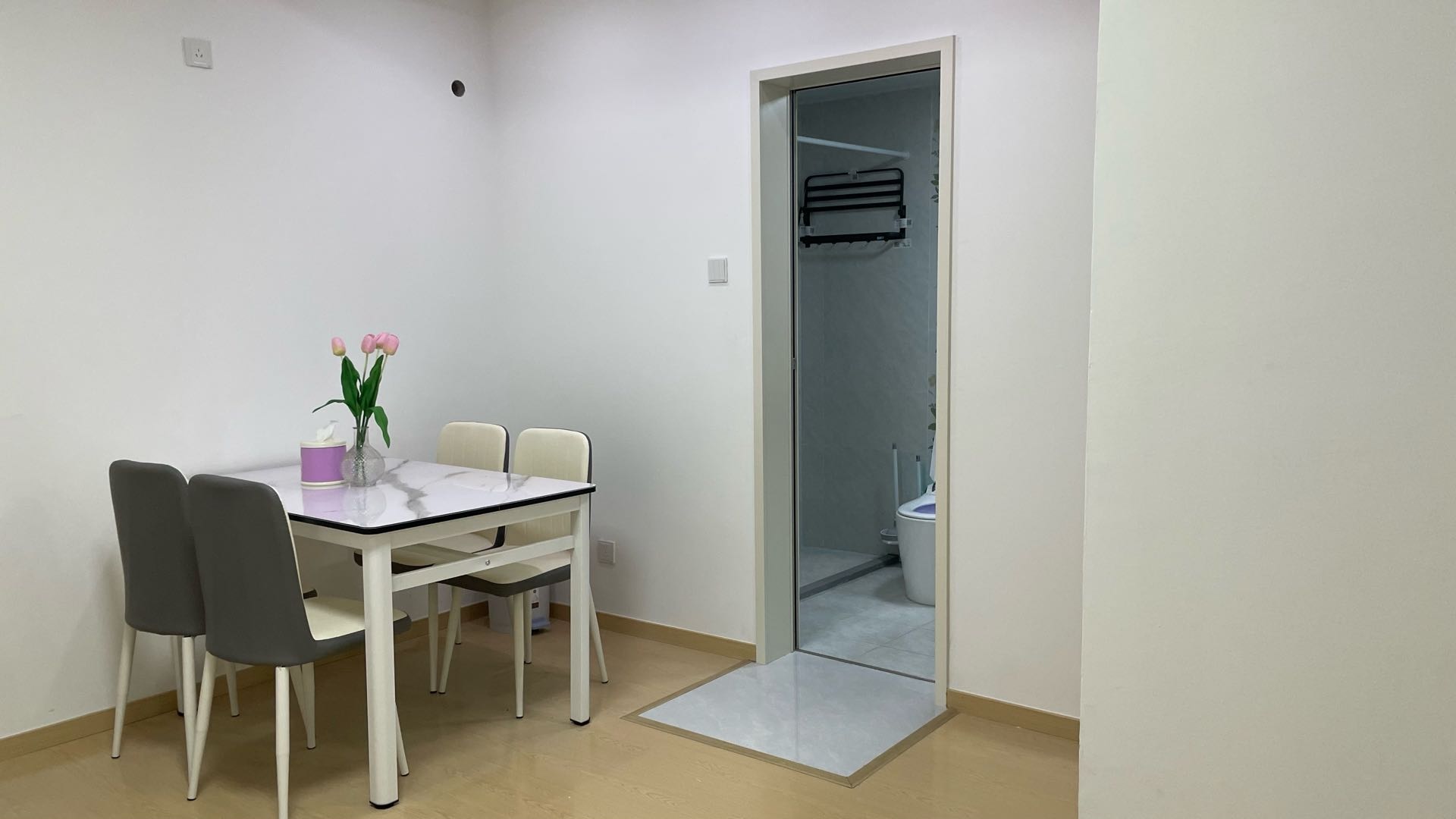 托乐嘉 3居室 4100元/月