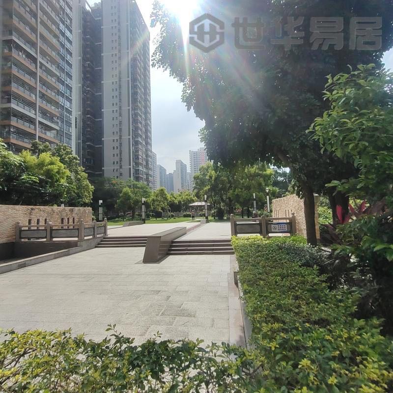 华夏世纪花园 随时看房·