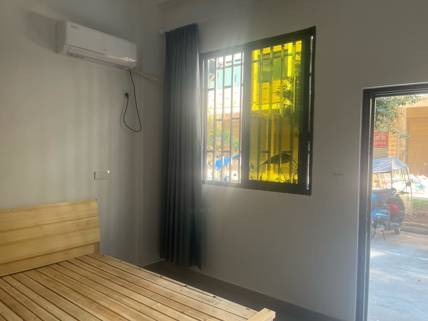 西塔一路242幢8号 随时看房·