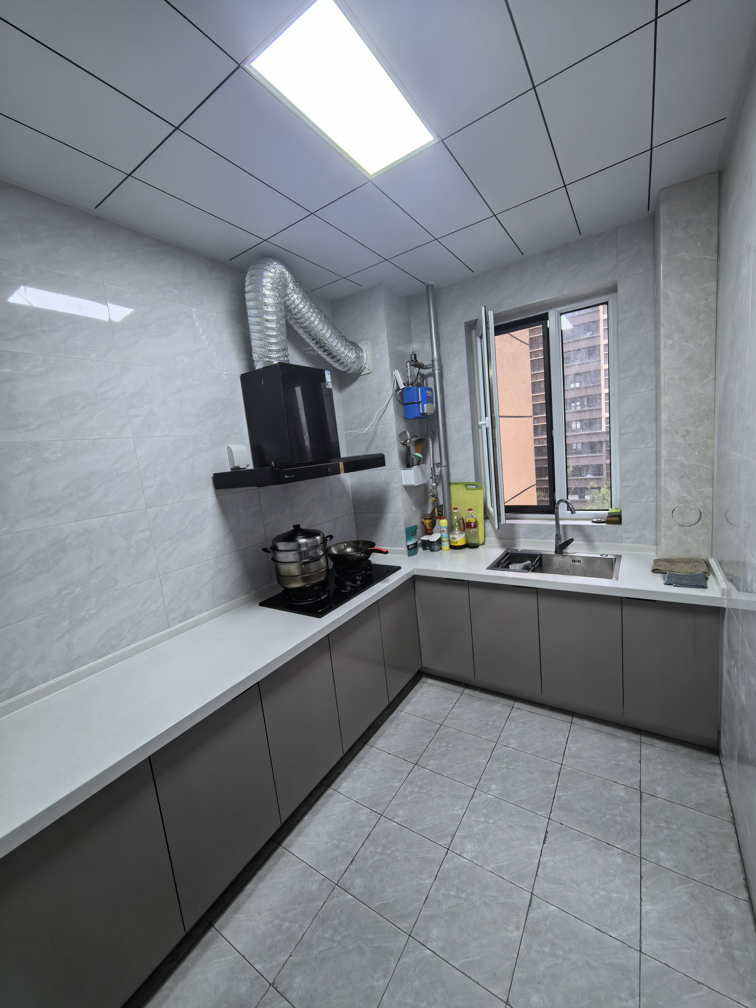 学府新居 随时看房·