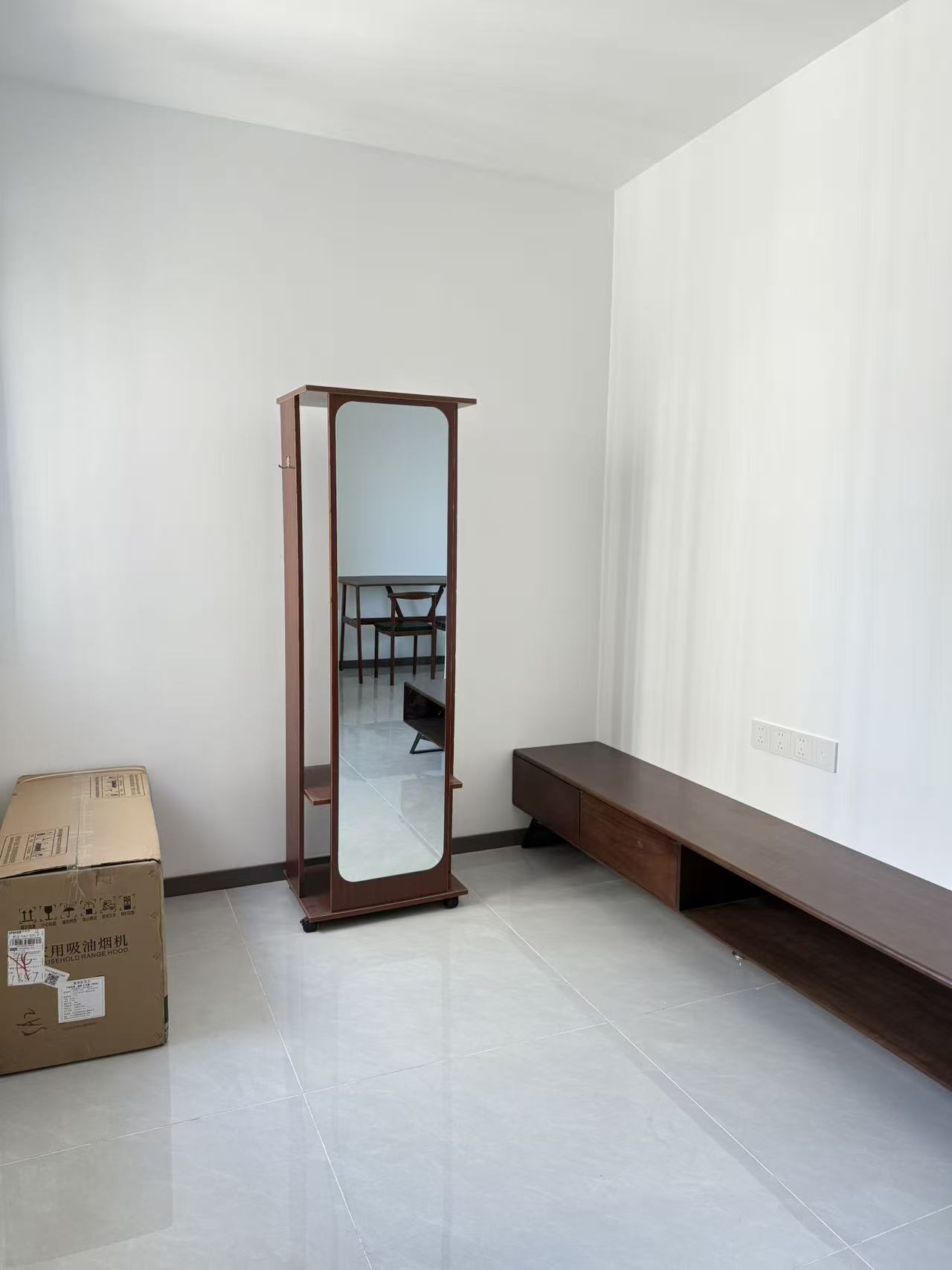 航空路一号 2居室 3200元/月