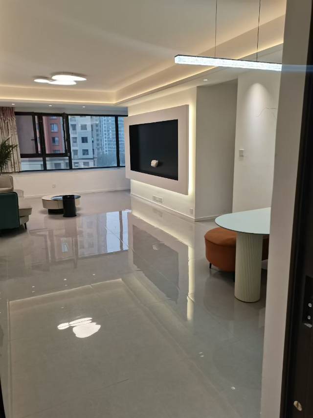 绿城紫薇公馆 3居室 3500元/月