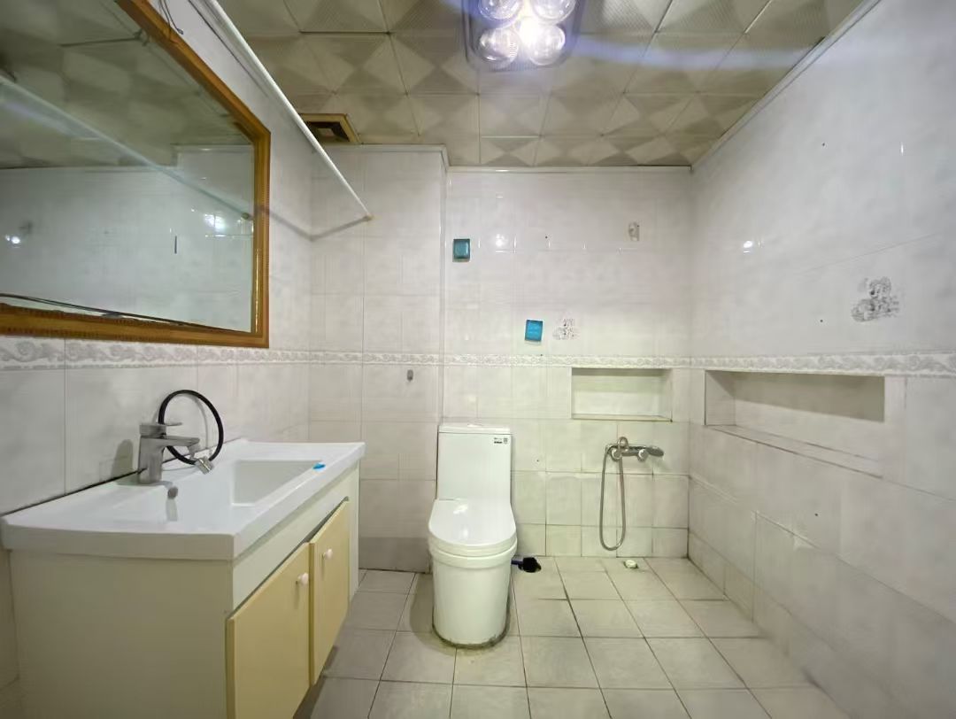 金桔花园一期 随时看房·