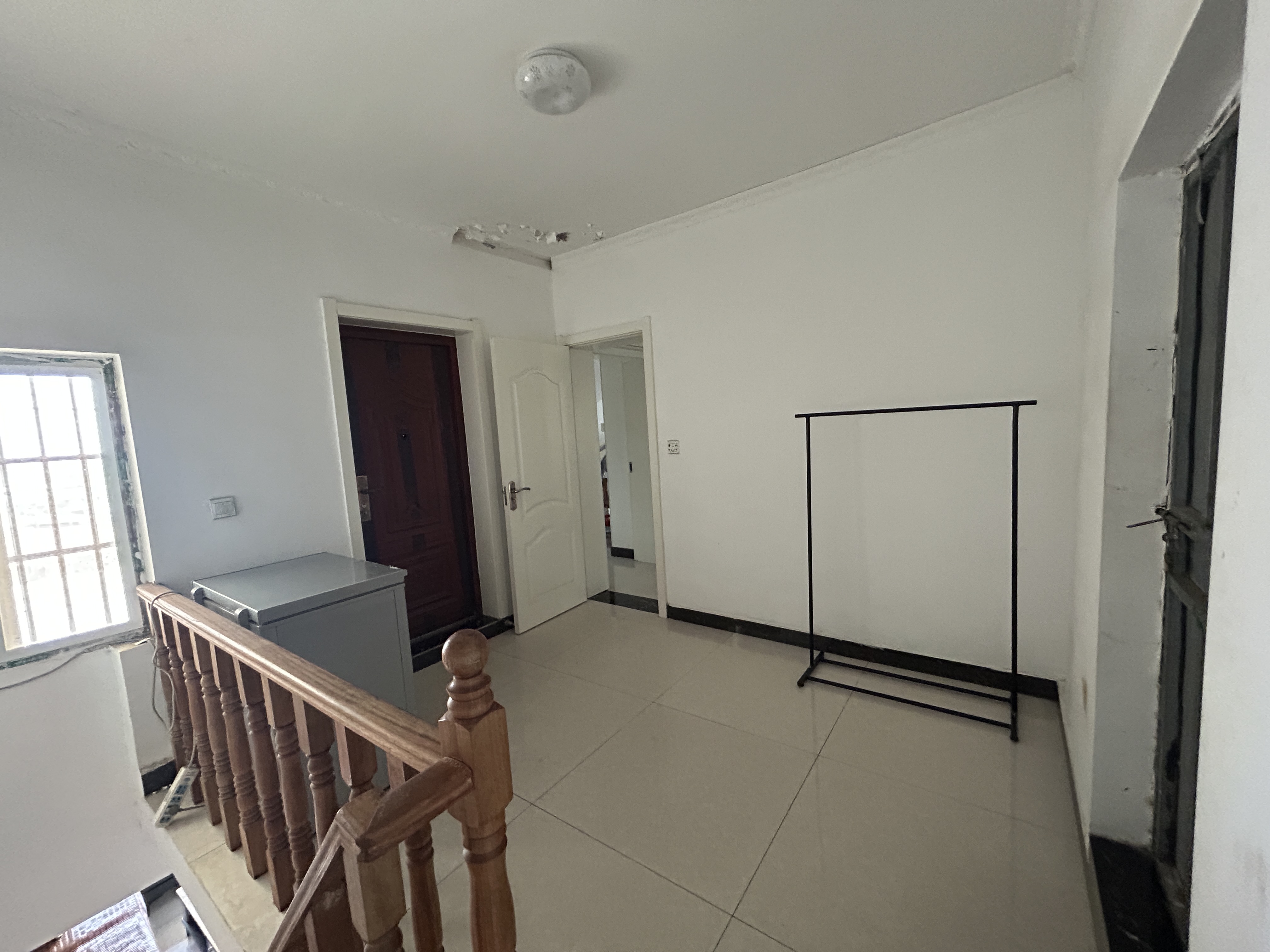 姑塘新村 随时看房·