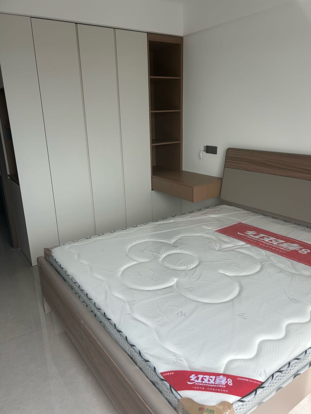 兰花名邸 随时看房·