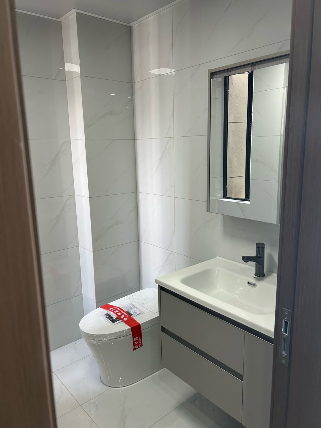 兰花名邸 随时看房·