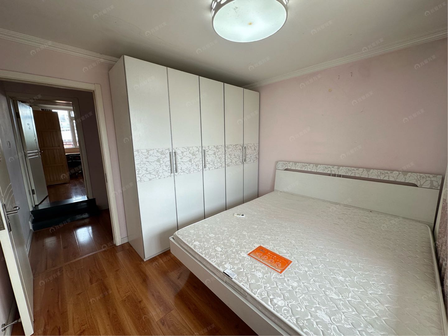 永定路西里小区 随时看房·