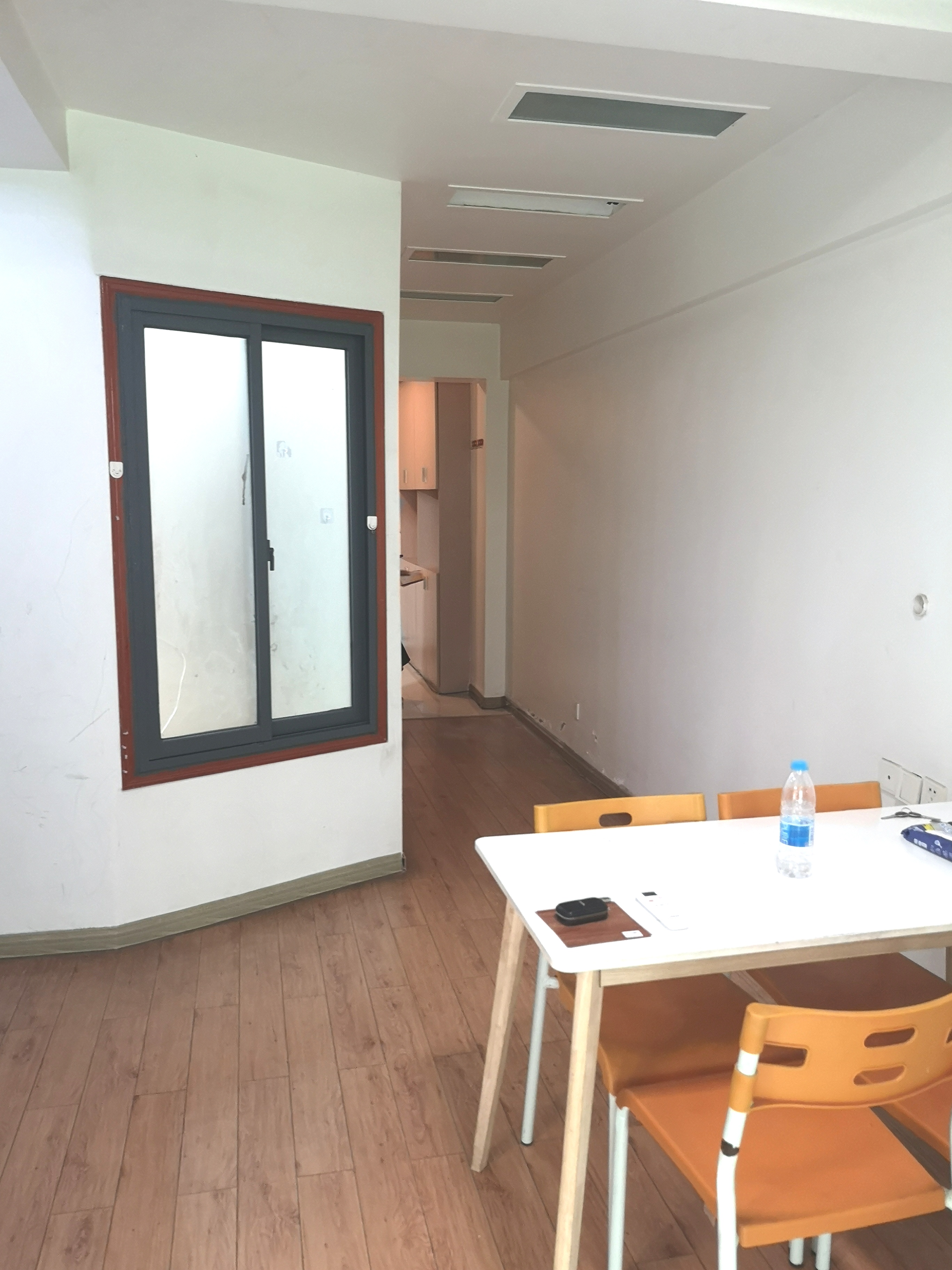 龙苑 C区 1居室 2100元/月