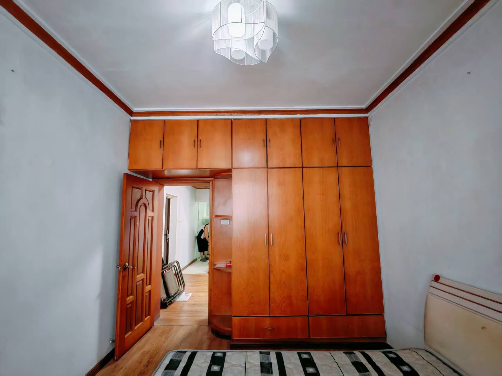 院子湾宿舍 随时看房·