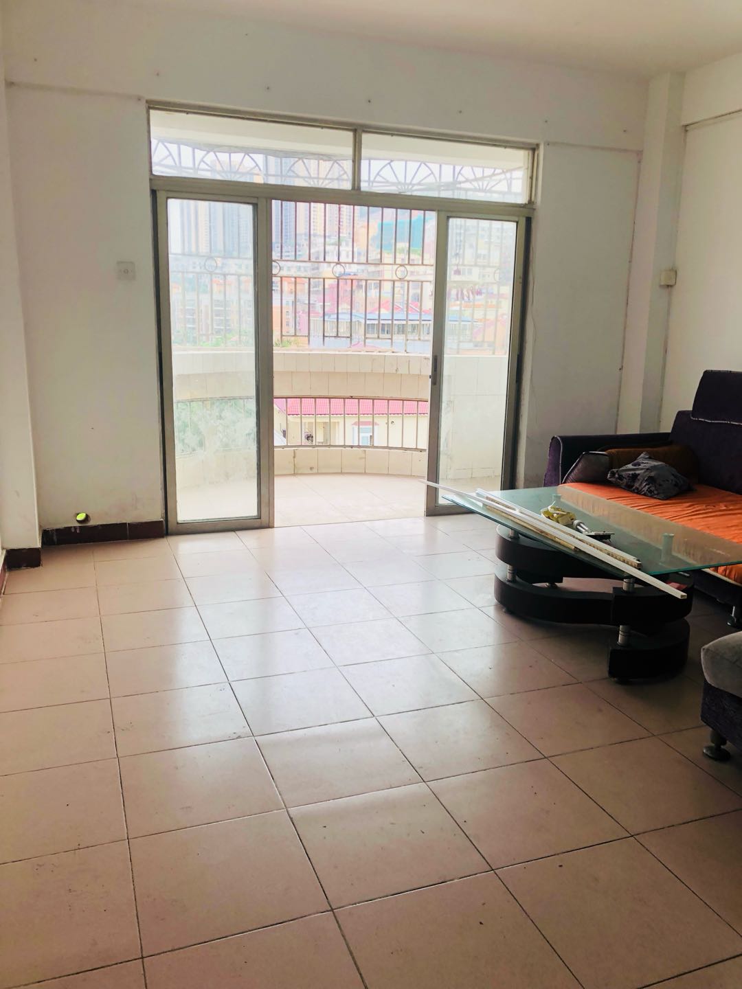 布吉何格统建楼）