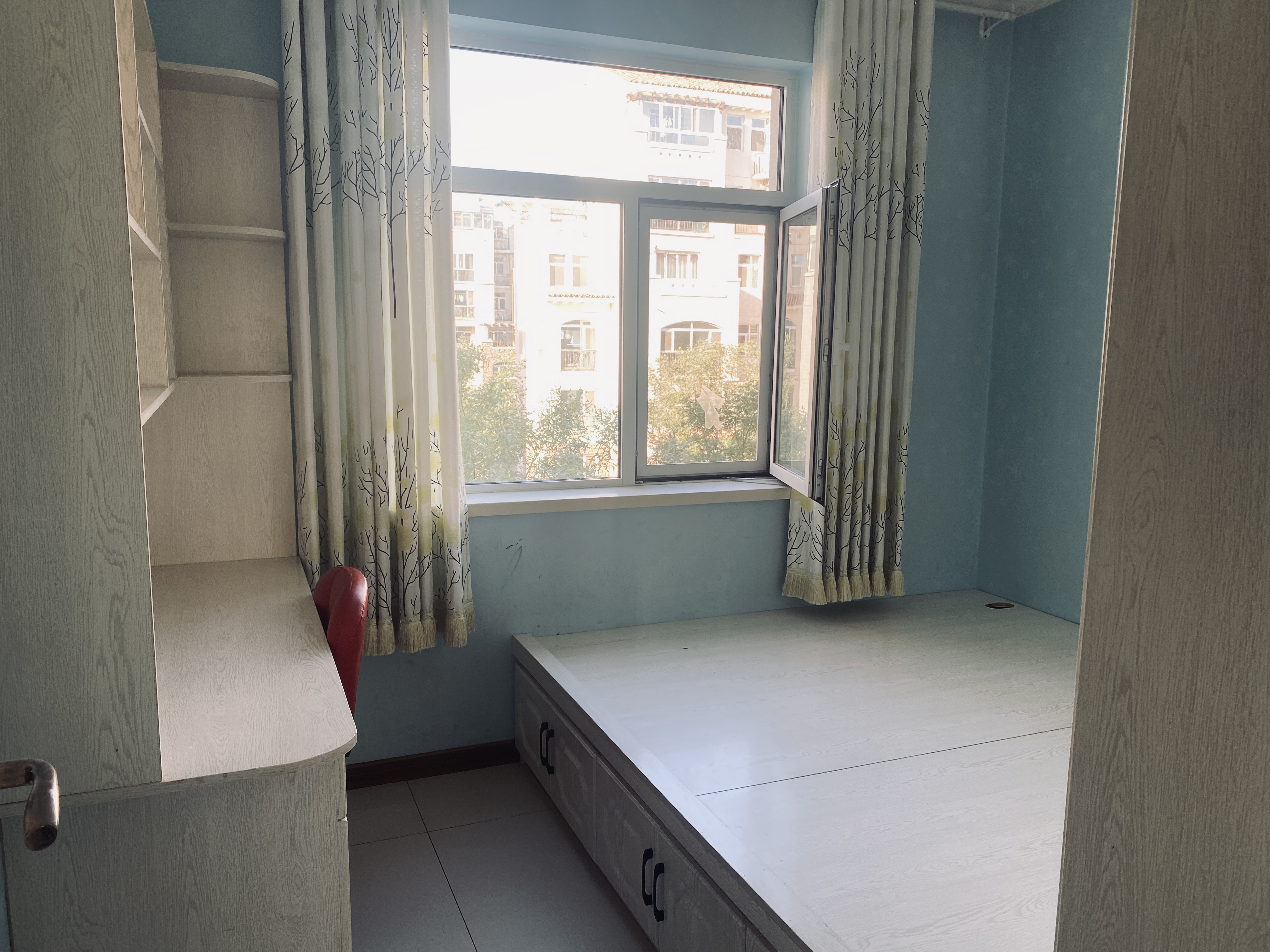 奥林匹克花园B区 随时看房·