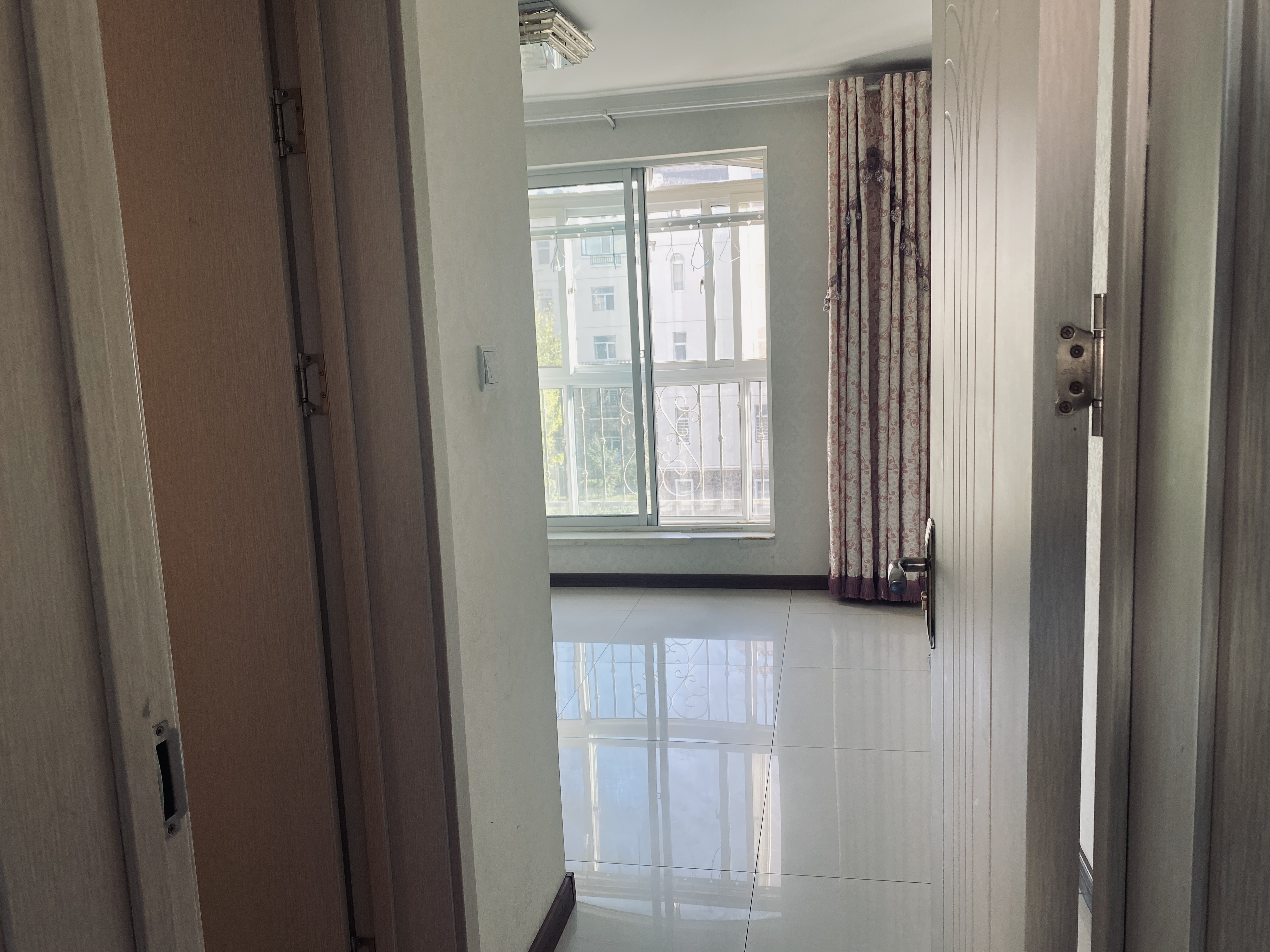 奥林匹克花园B区 随时看房·