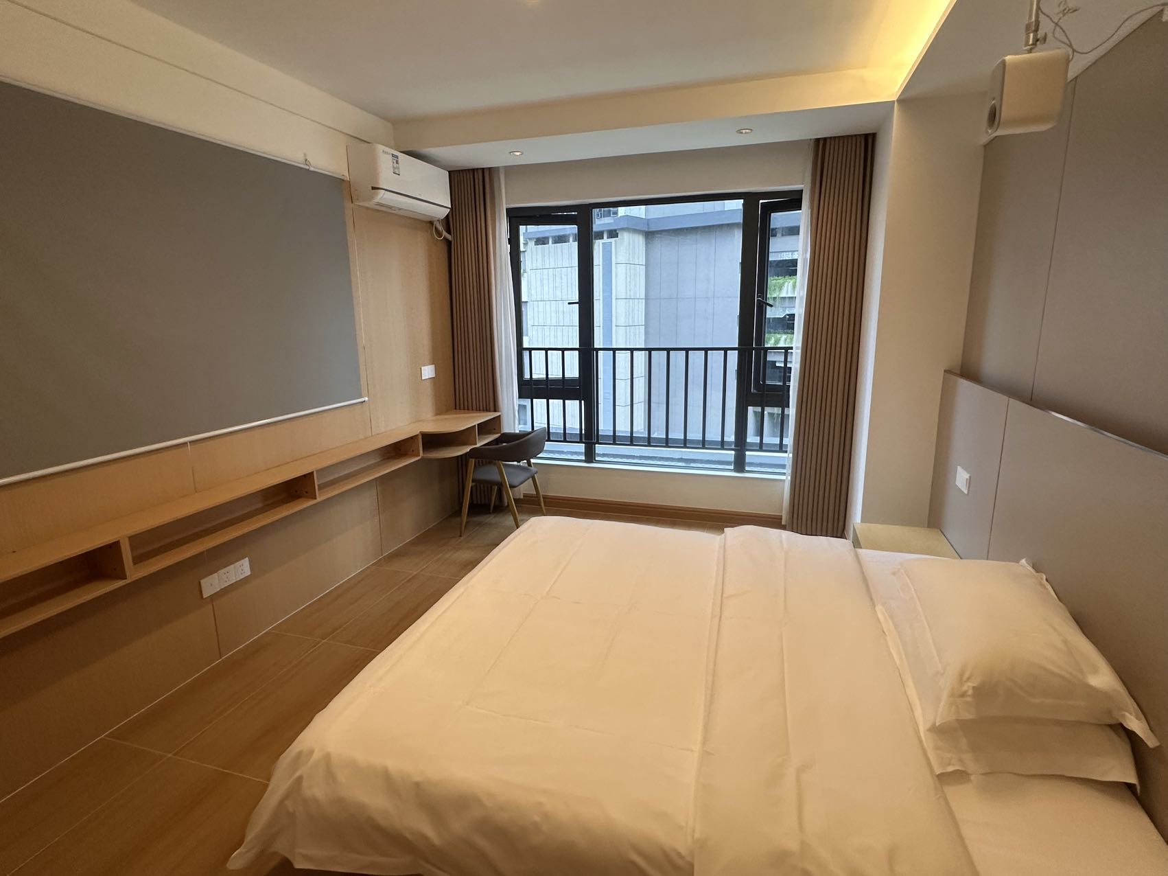 龙湖光年 随时看房·