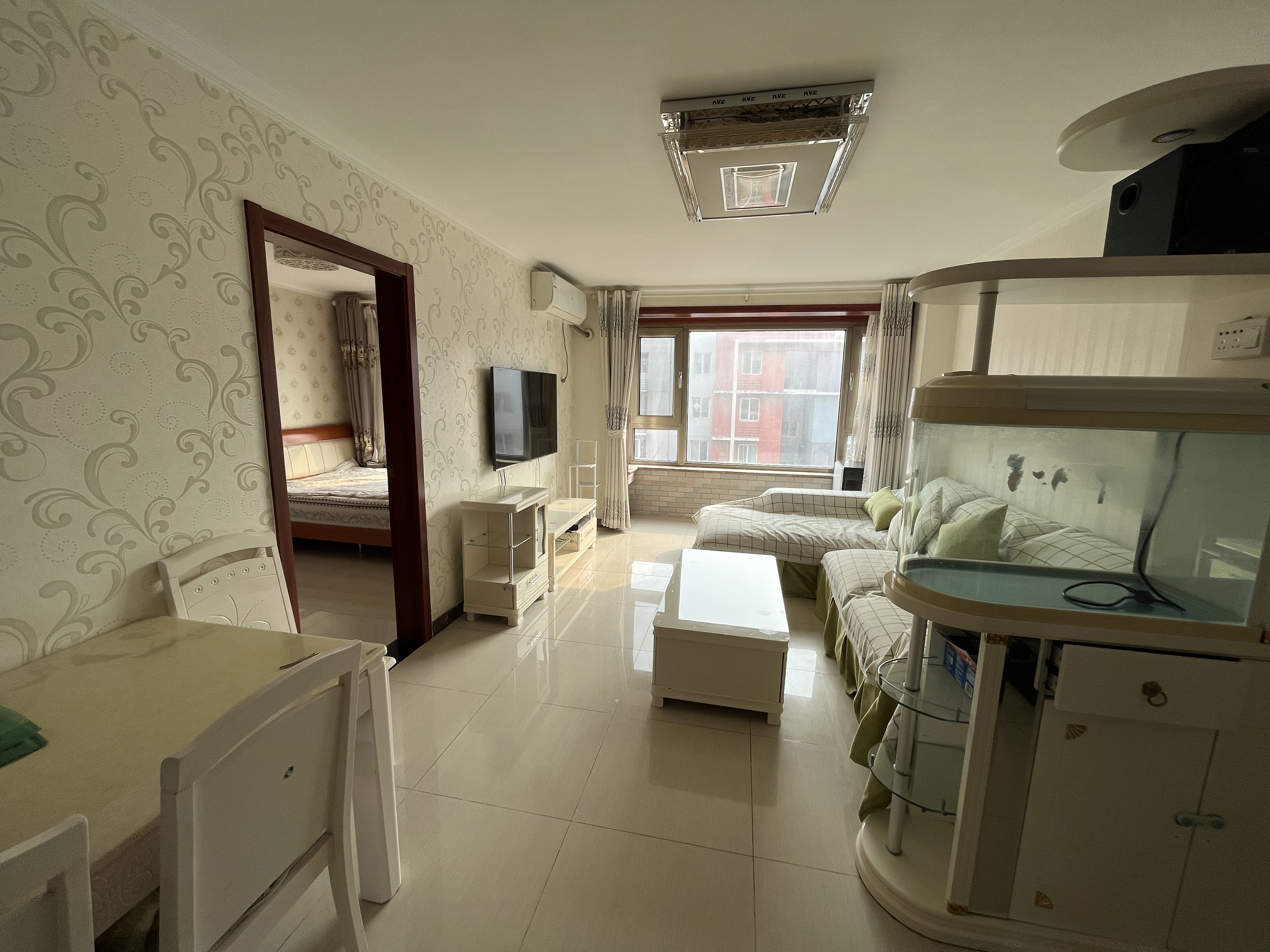 龙博苑小区 3居室 6300元/月