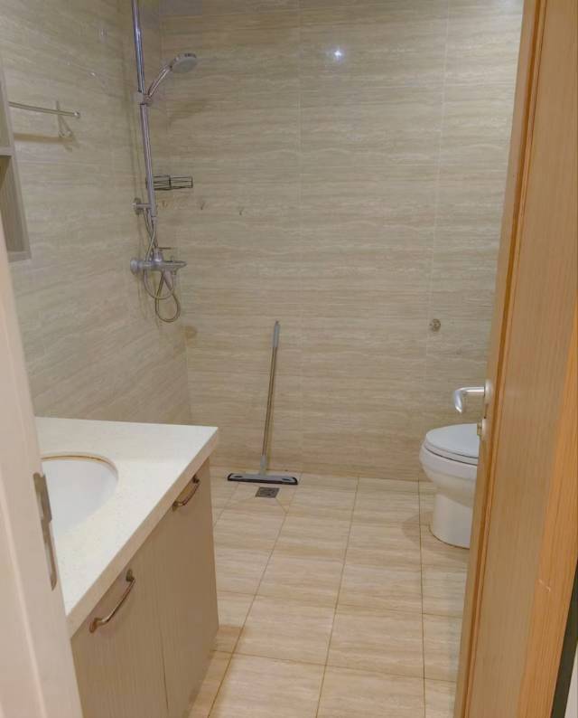 海尔云世界滟澜公馆 随时看房·