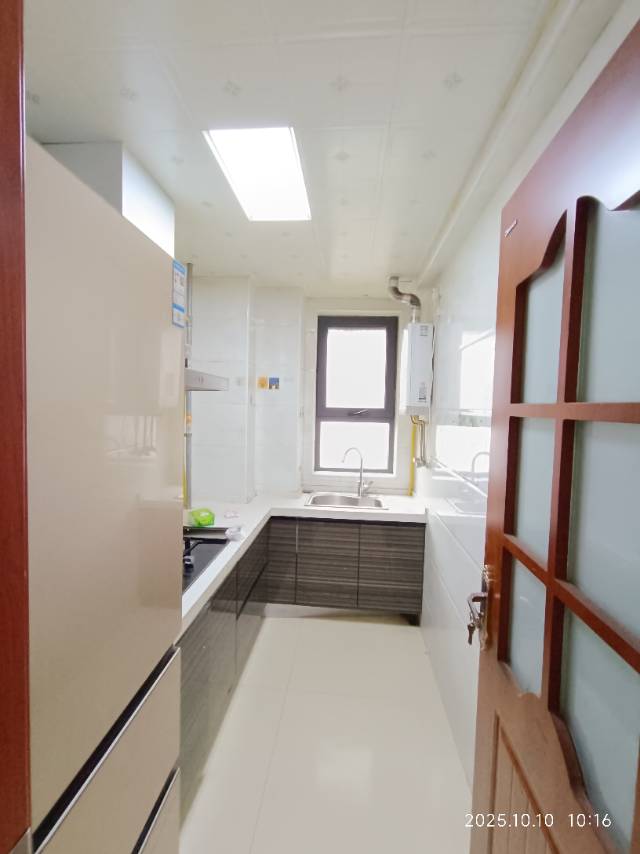 九龙国际 随时看房·