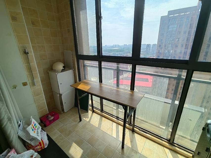 国创光谷上城 随时看房·