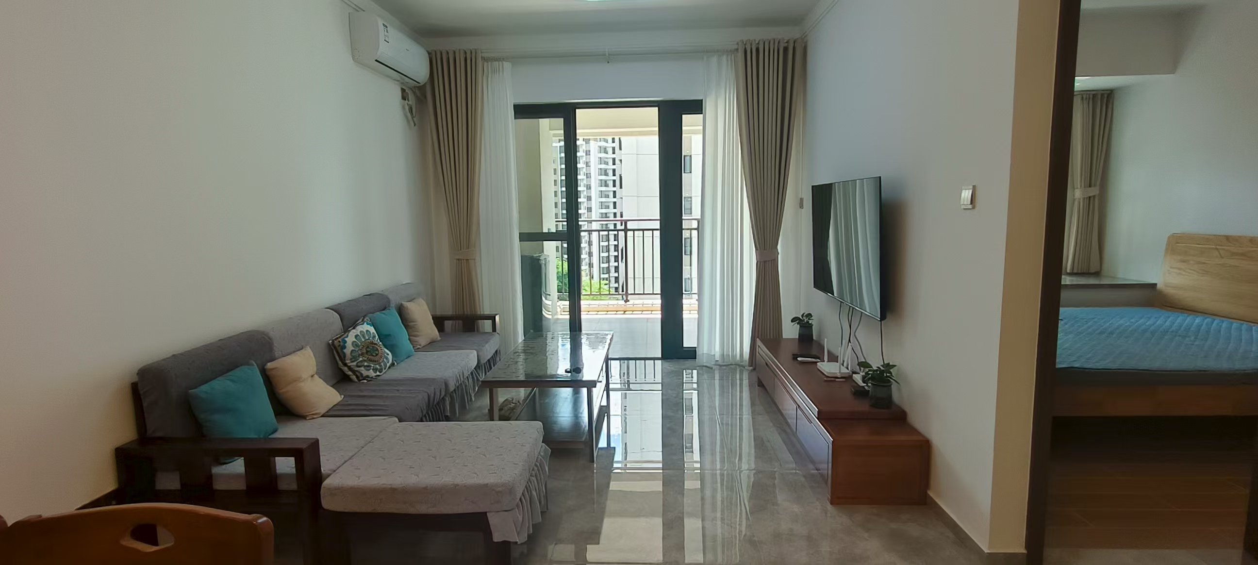 保利雨林澜山 2居室 1800元/月