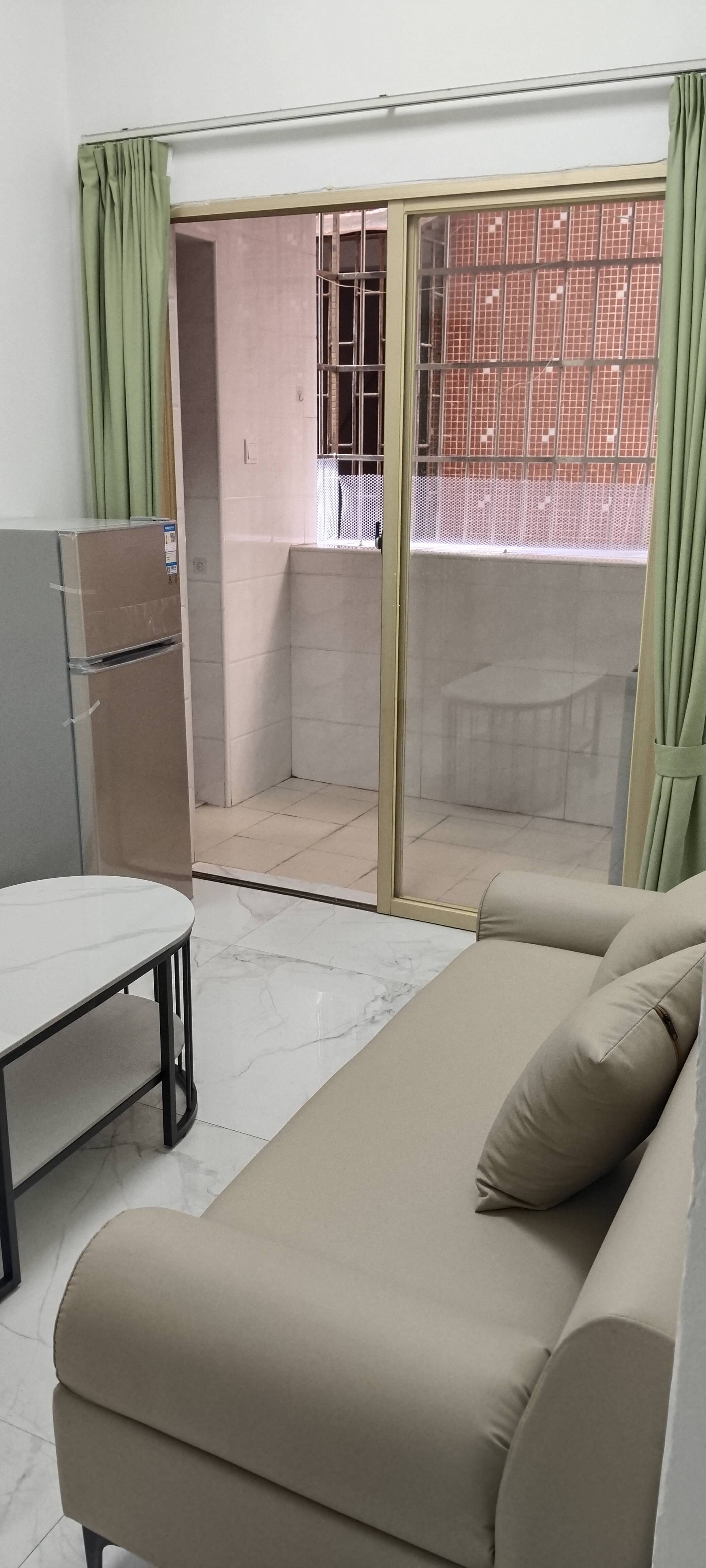 望岗大岭中街十三巷13号 随时看房·