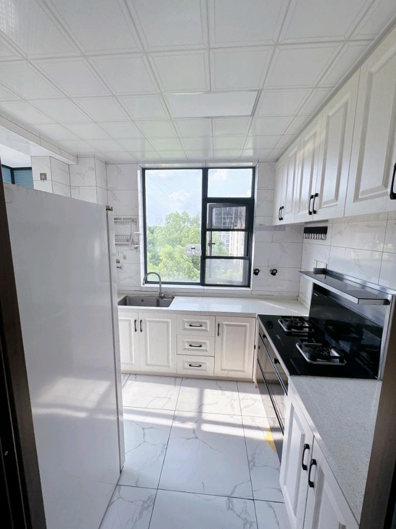 新馨花园 随时看房·