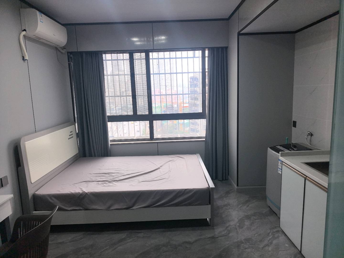 金宏大厦 1居室 1200元/月