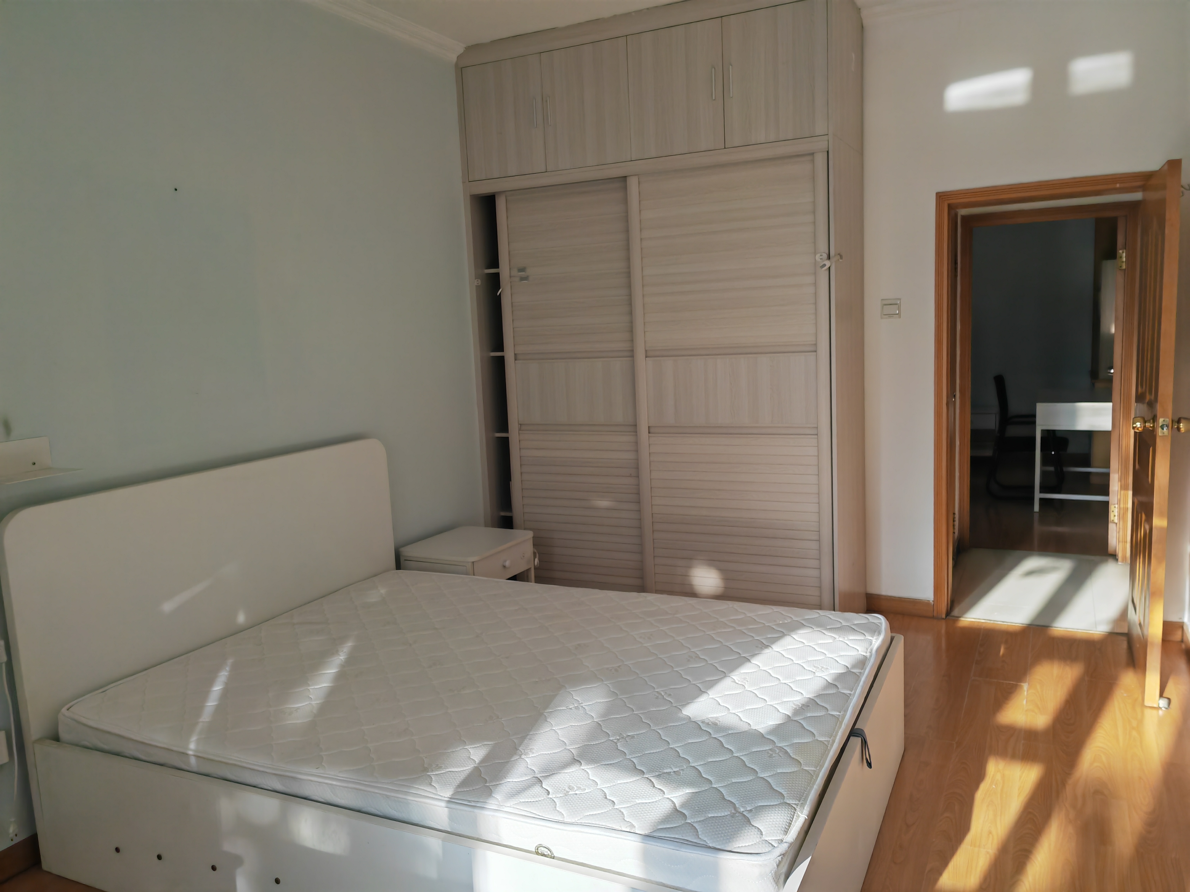 东直门外18号楼 随时看房·