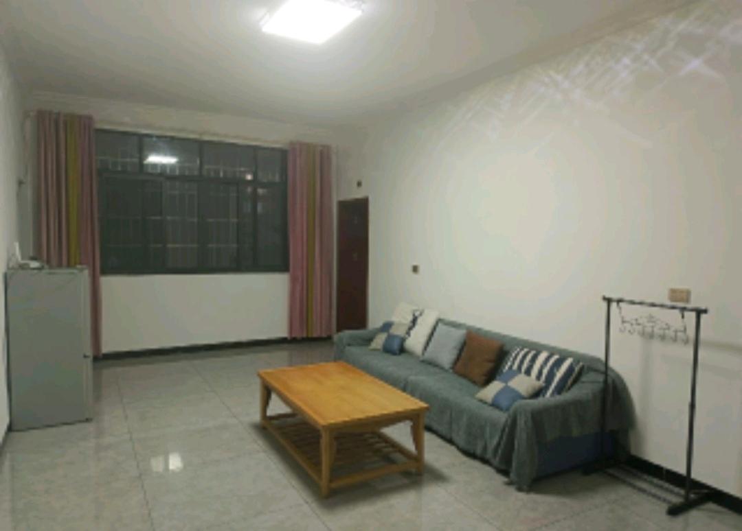 铜仁碧江区磨刀湾安置区 2居室 600元/月