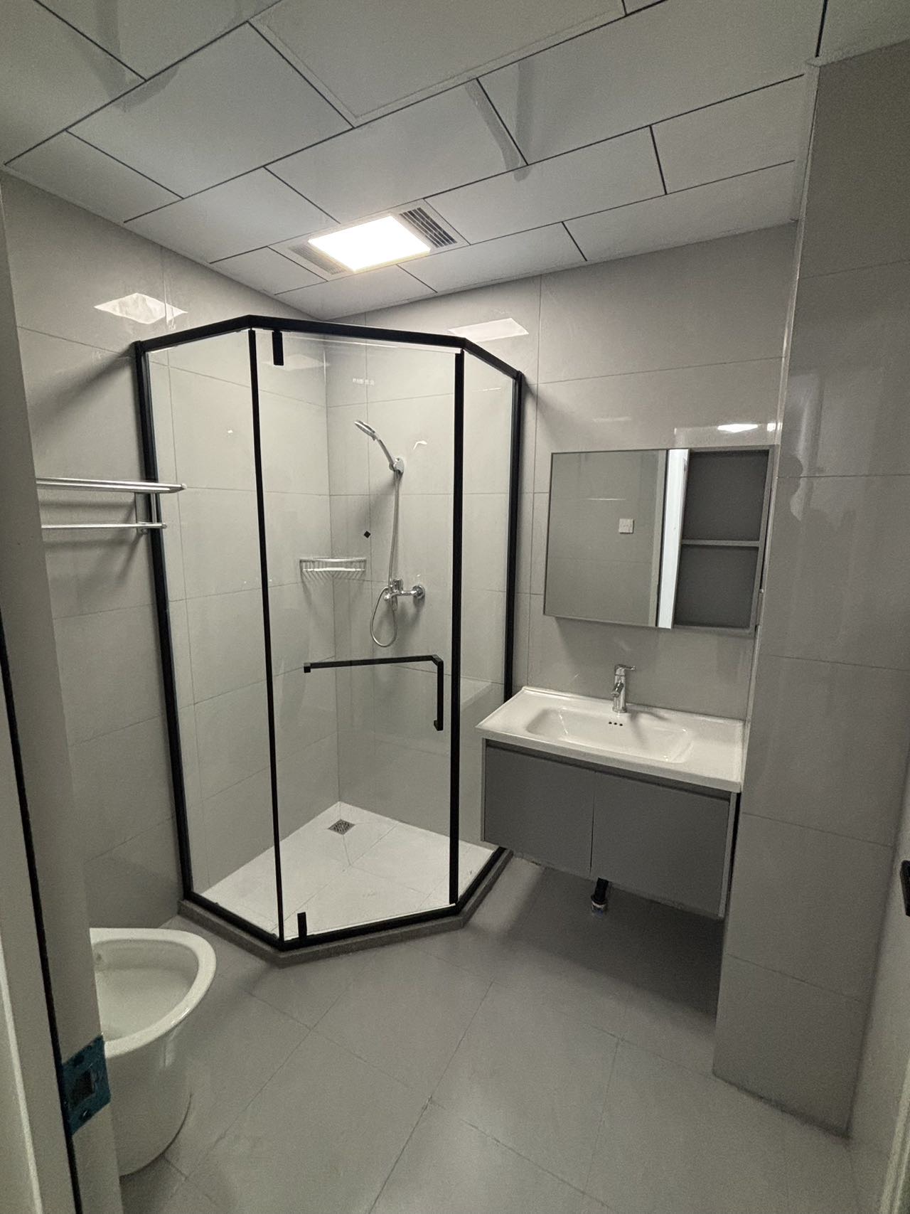 临平区东湖街道塘宁新苑 随时看房·