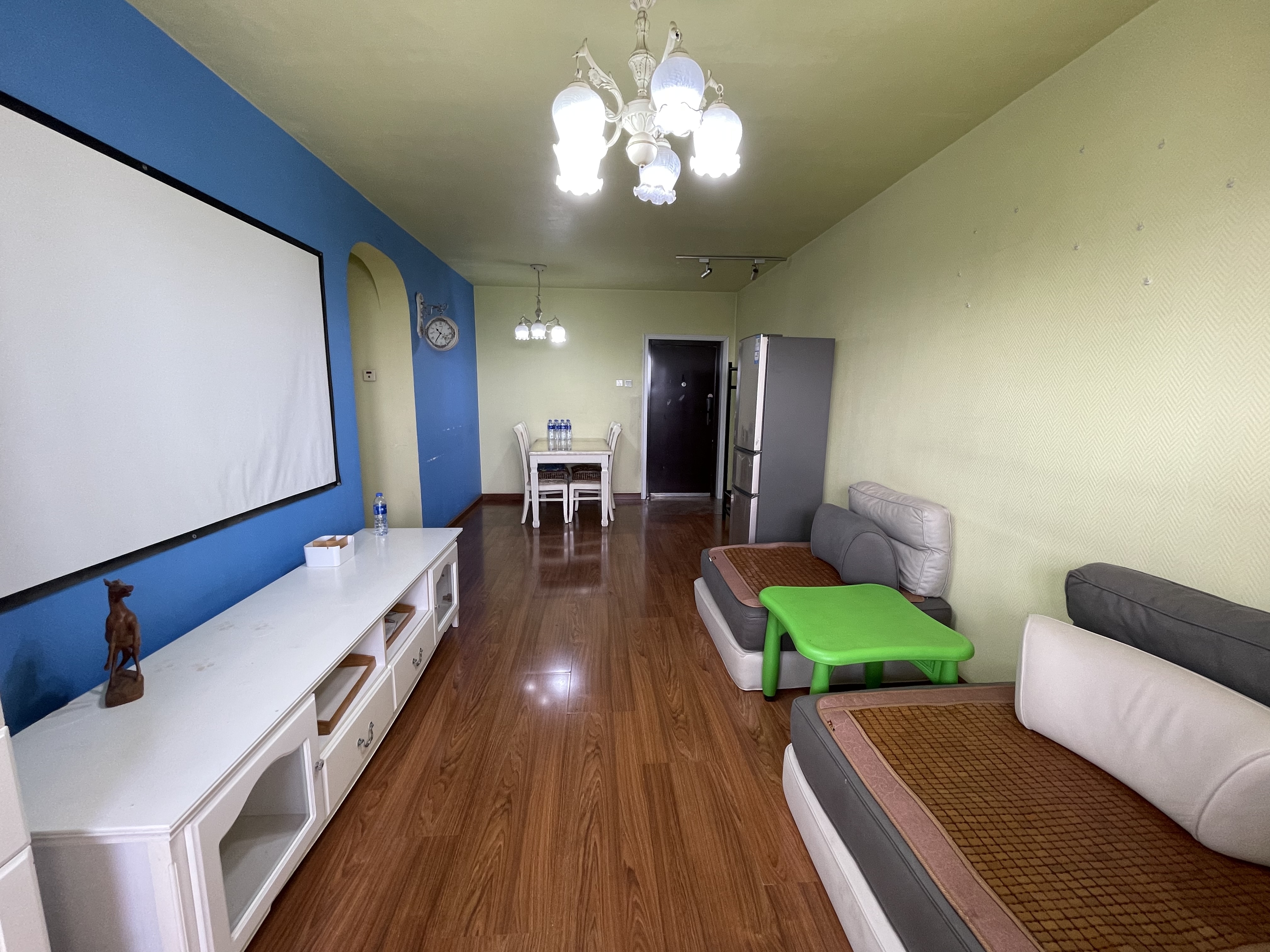 雅成一里 随时看房·