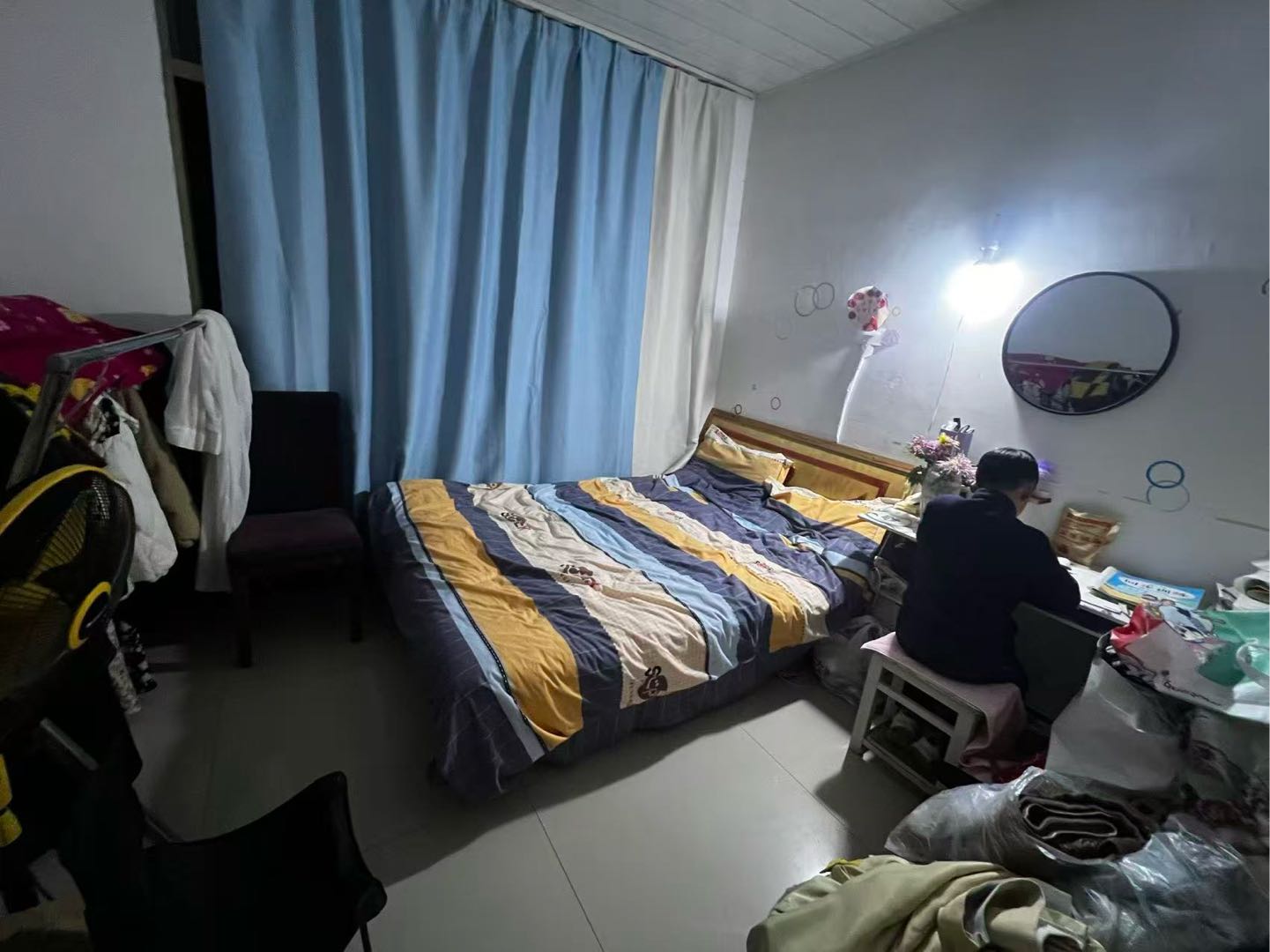 紫蓬山外语学院边永安集 随时看房·