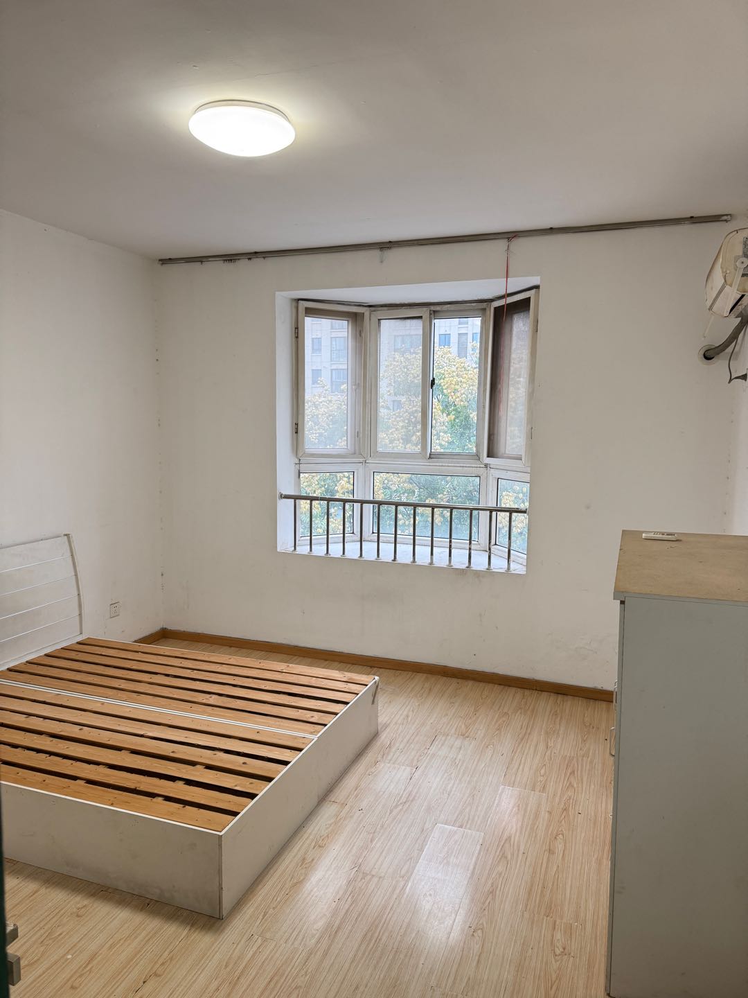 成山公寓 随时看房·