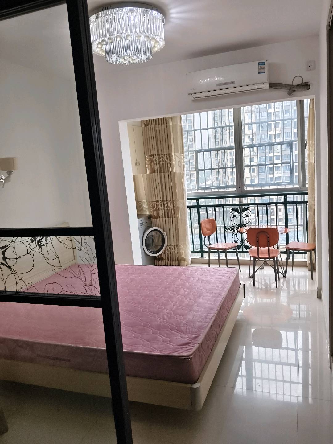 盛唐四月天 随时看房·