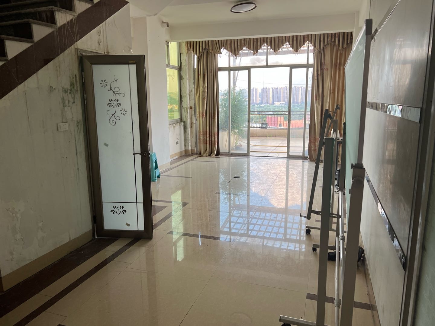 东门街666号 随时看房·