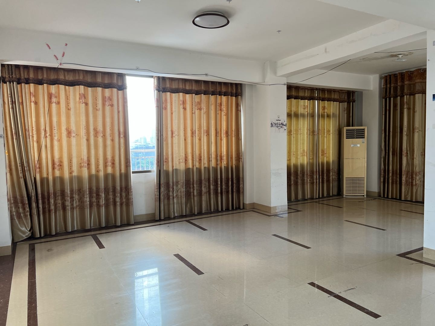 东门街666号 随时看房·