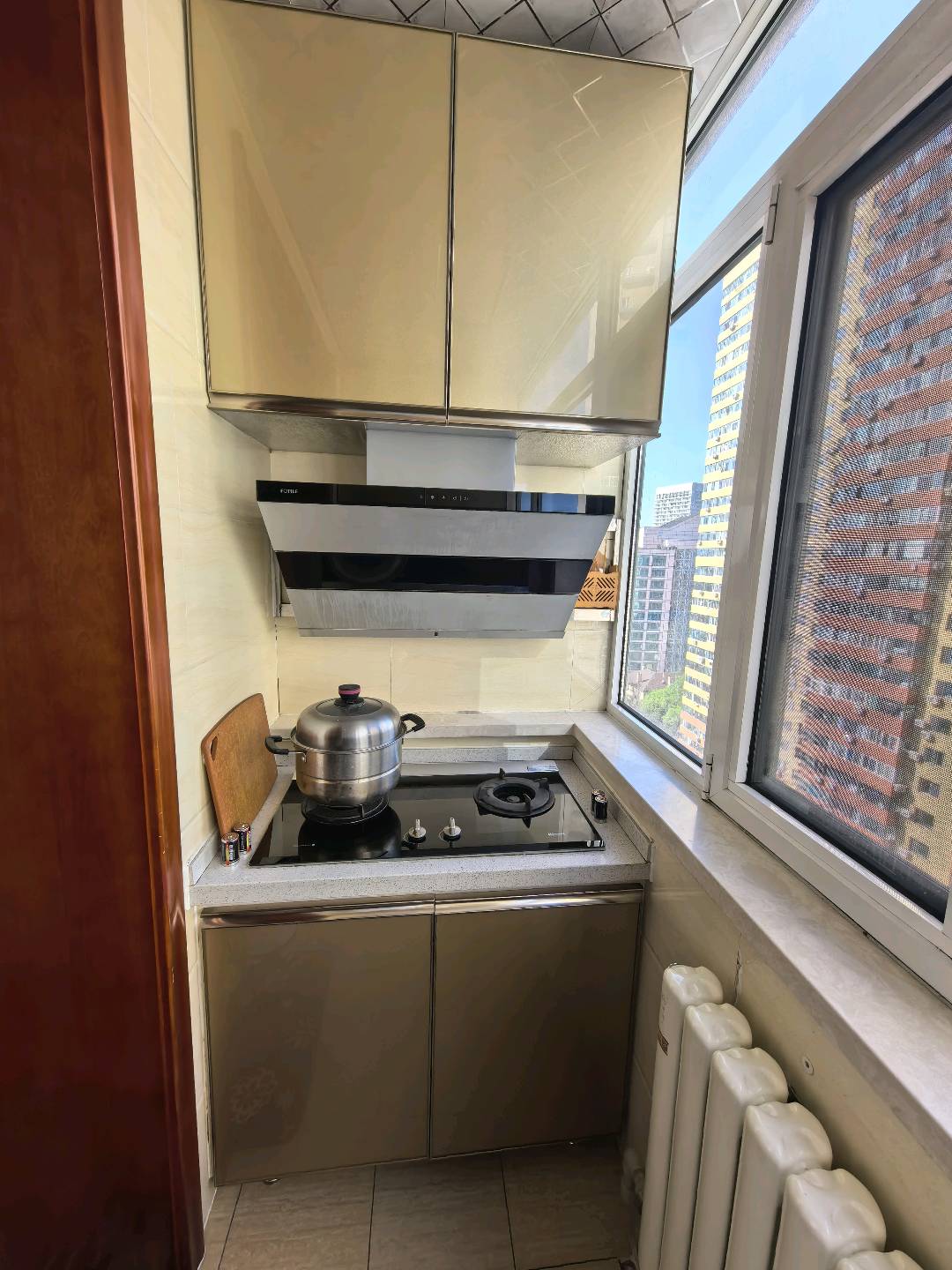 湖畔小区 随时看房·