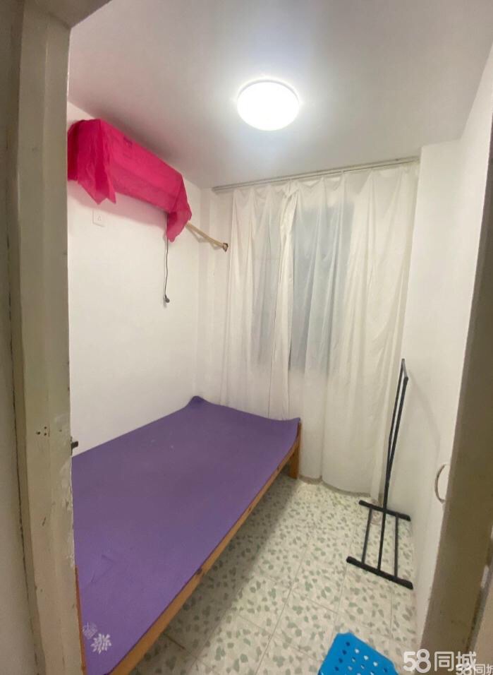 康居里小区 随时看房·