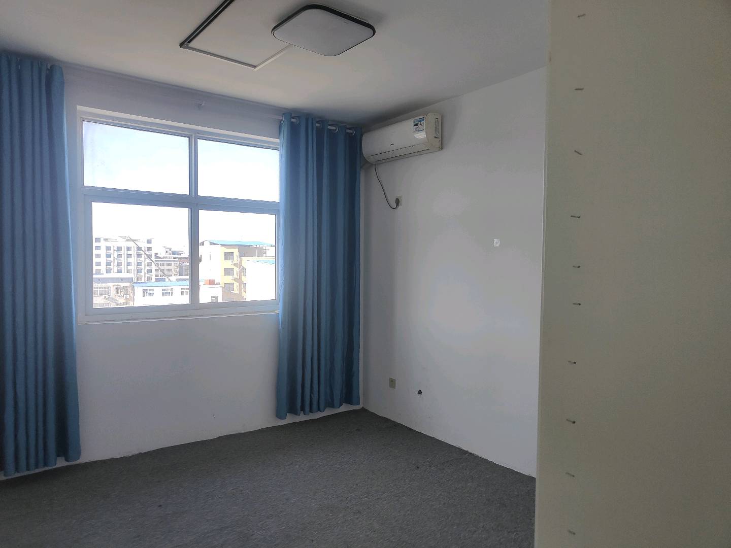 顺河社区 随时看房·