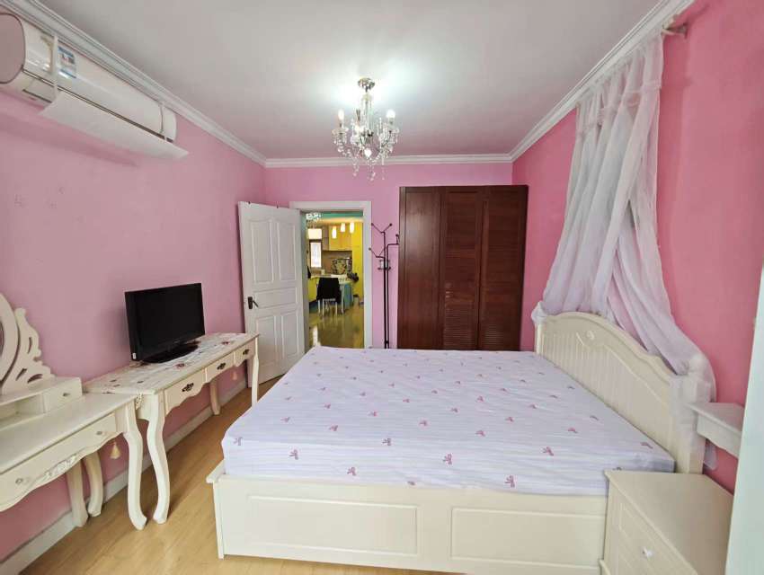 银都新村 随时看房·