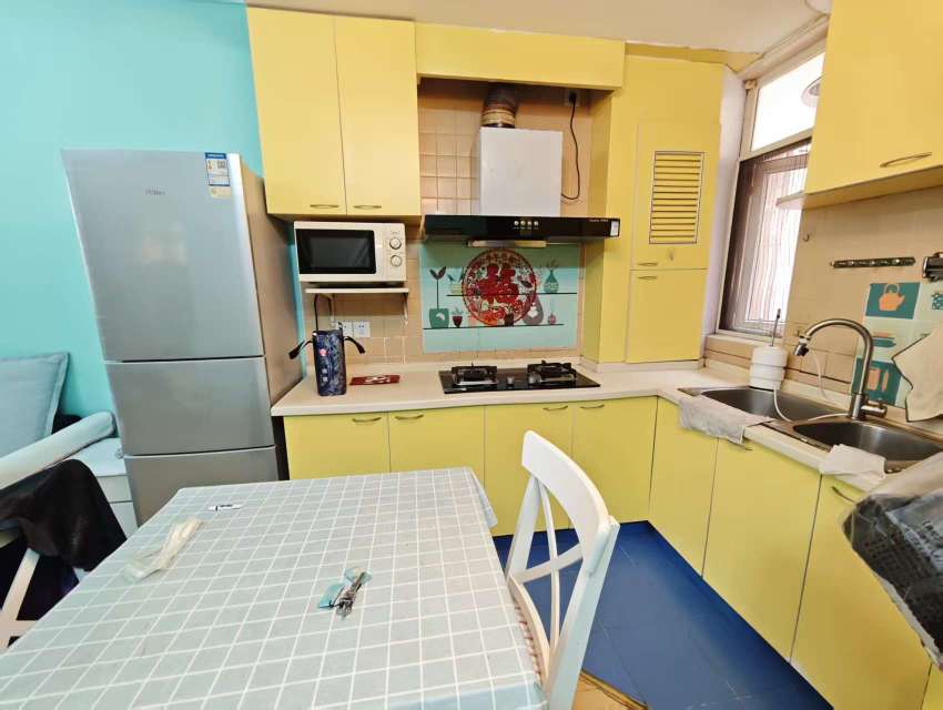 银都新村 随时看房·