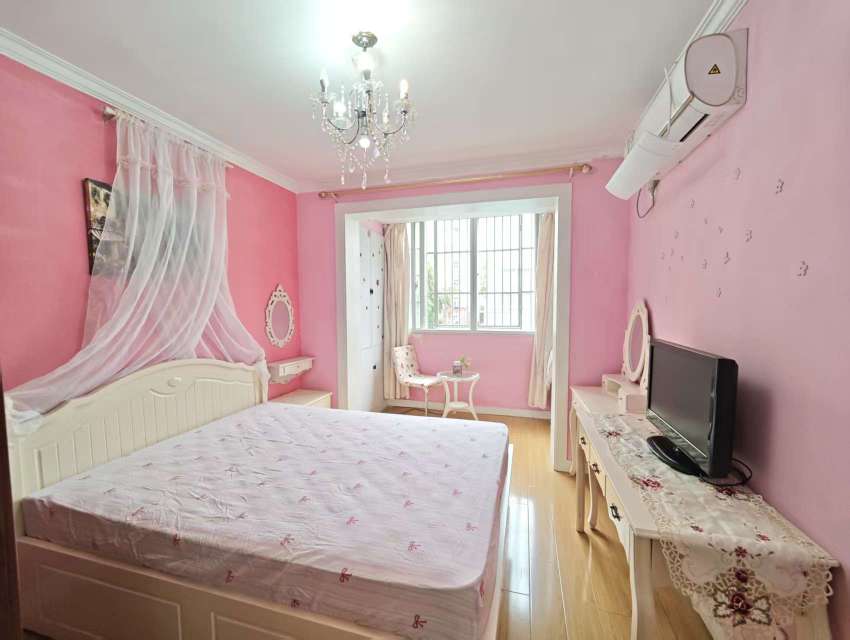 银都新村 随时看房·