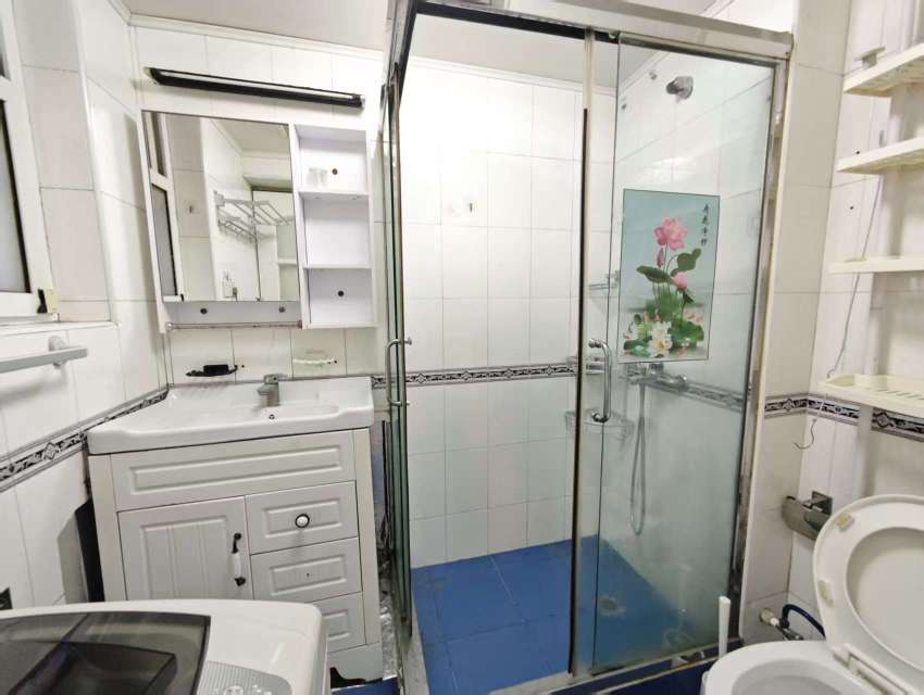 银都新村 随时看房·