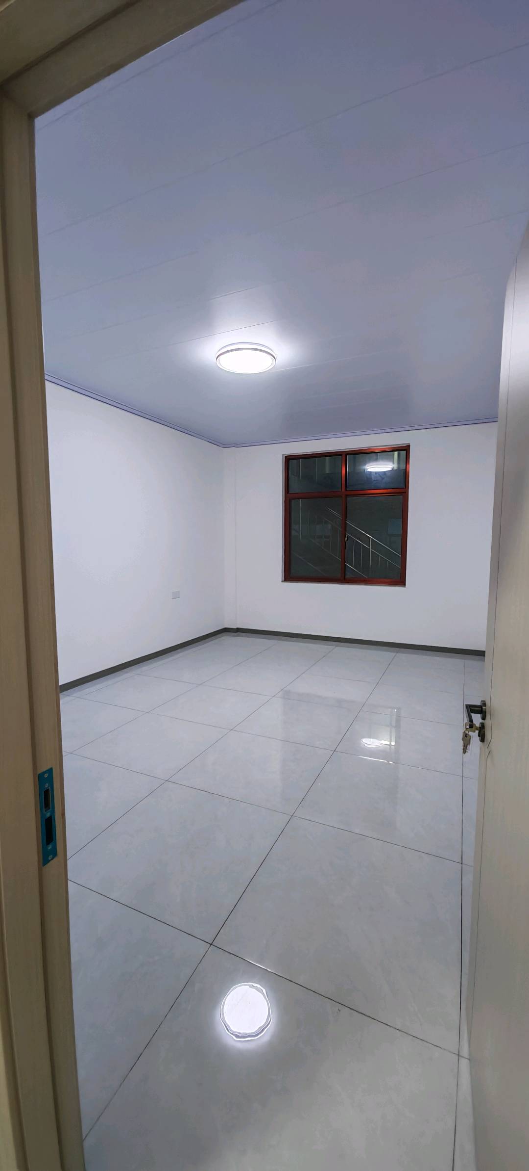 城南绿地公园往里走200米 随时看房·