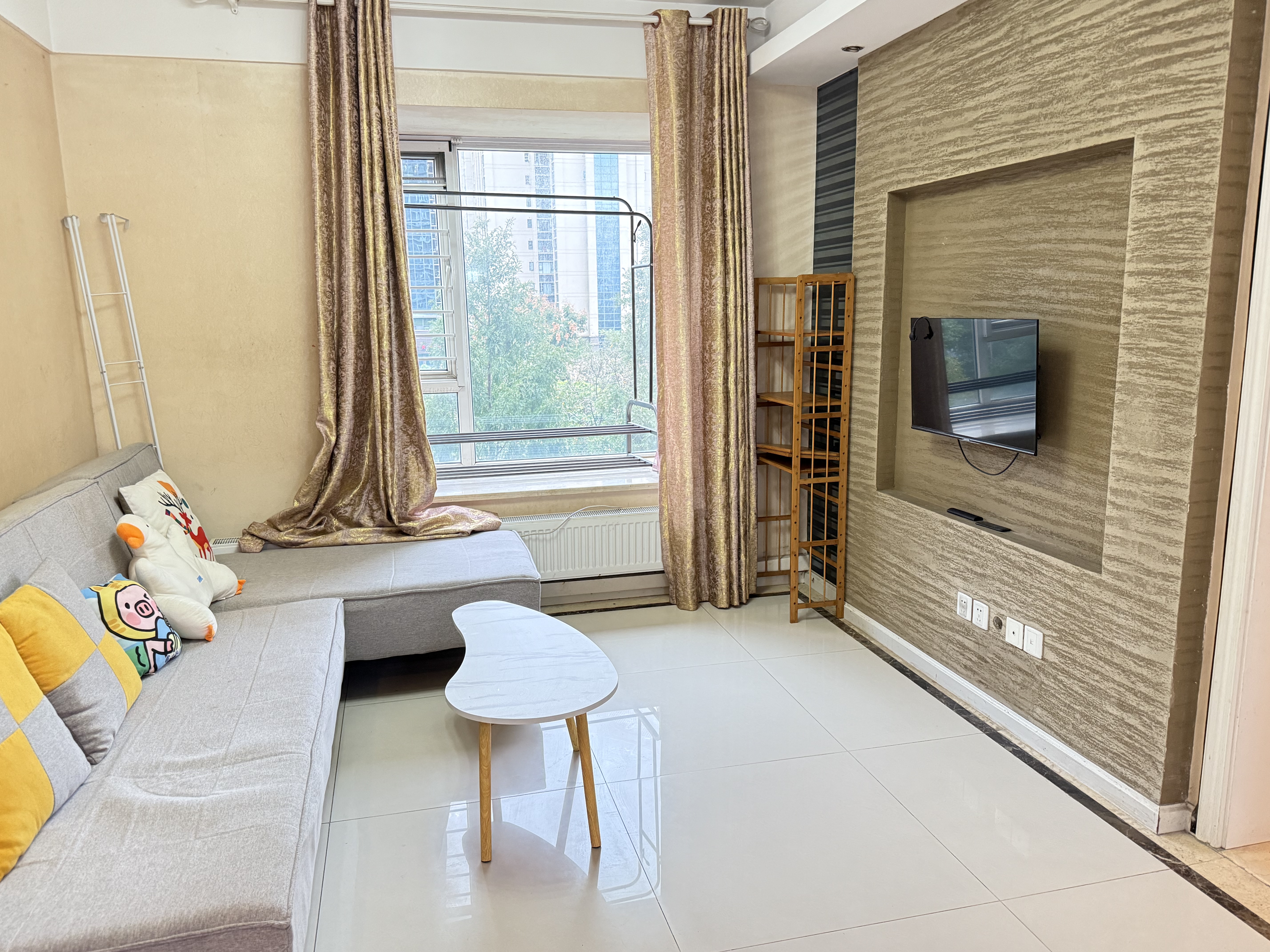 蓝光SOFA 随时看房·