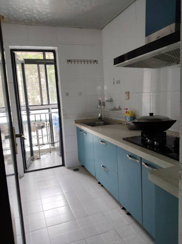 105小区 随时看房·