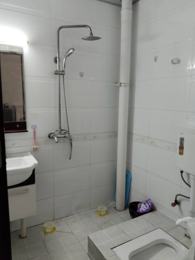 105小区 随时看房·